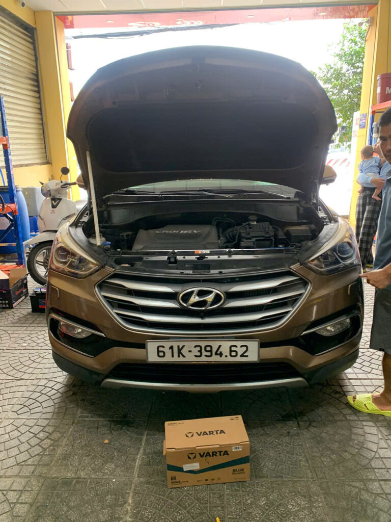 ẮC QUY VARTA 60038 (12V100AH)